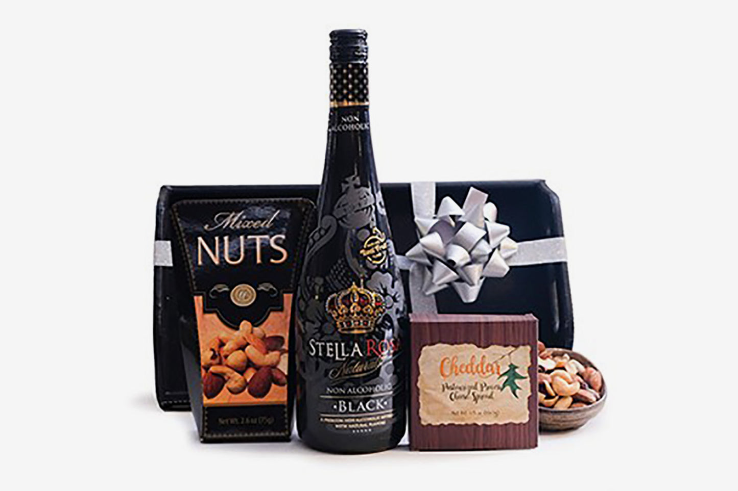 Non-Alcoholic Cider, Cheese & Nuts Gift Set