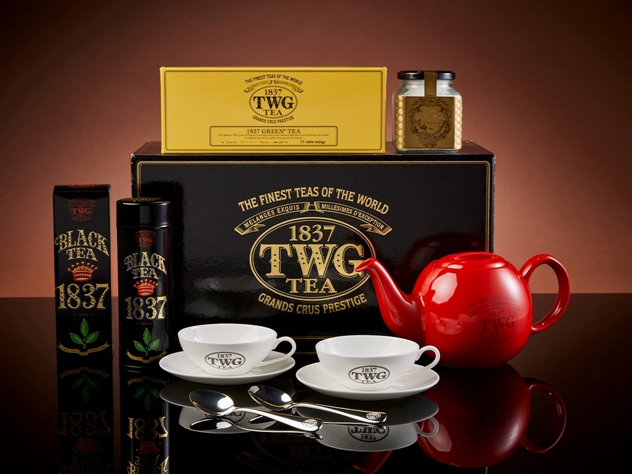 1837 Hamper