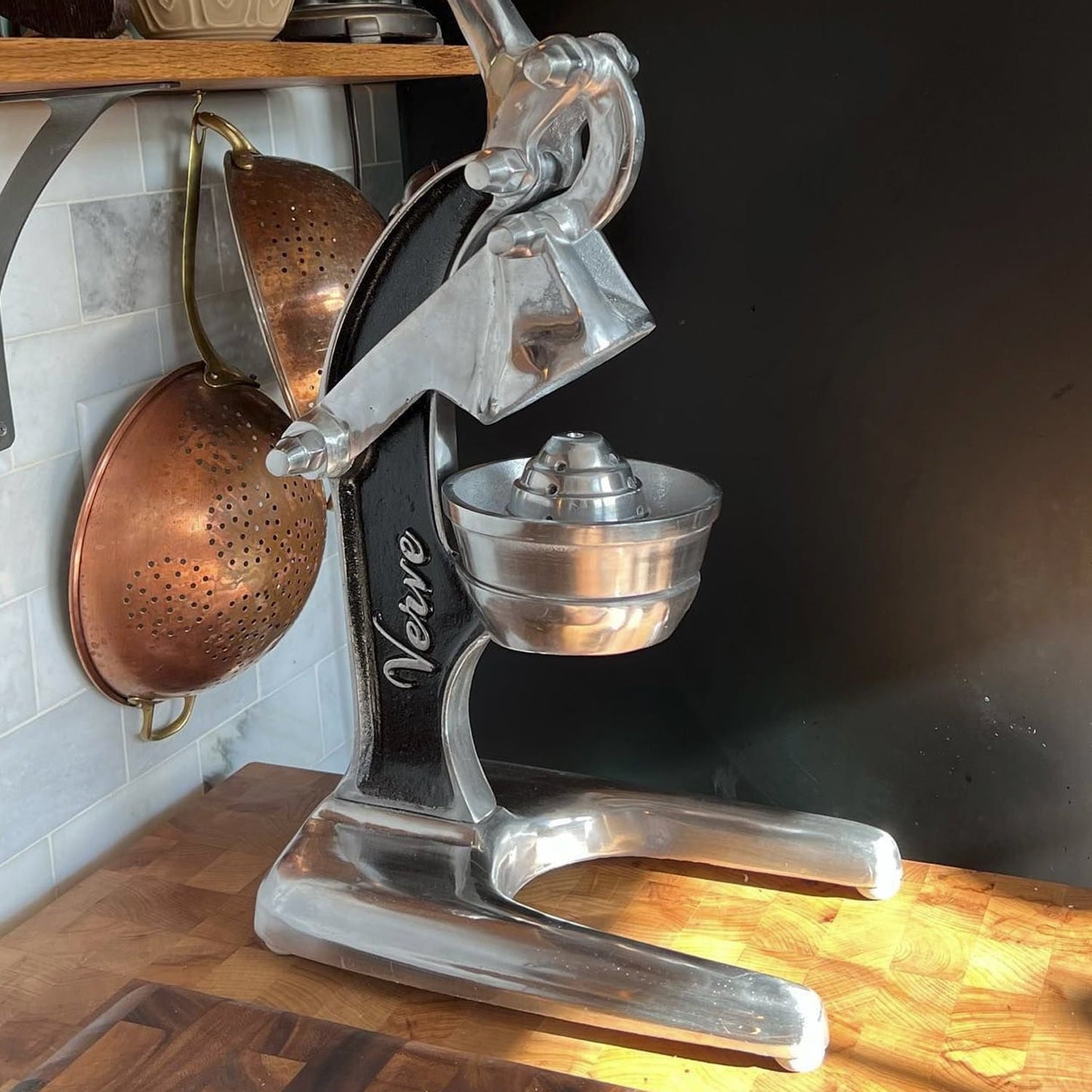 Artisan Citrus Juicer - Small Black
