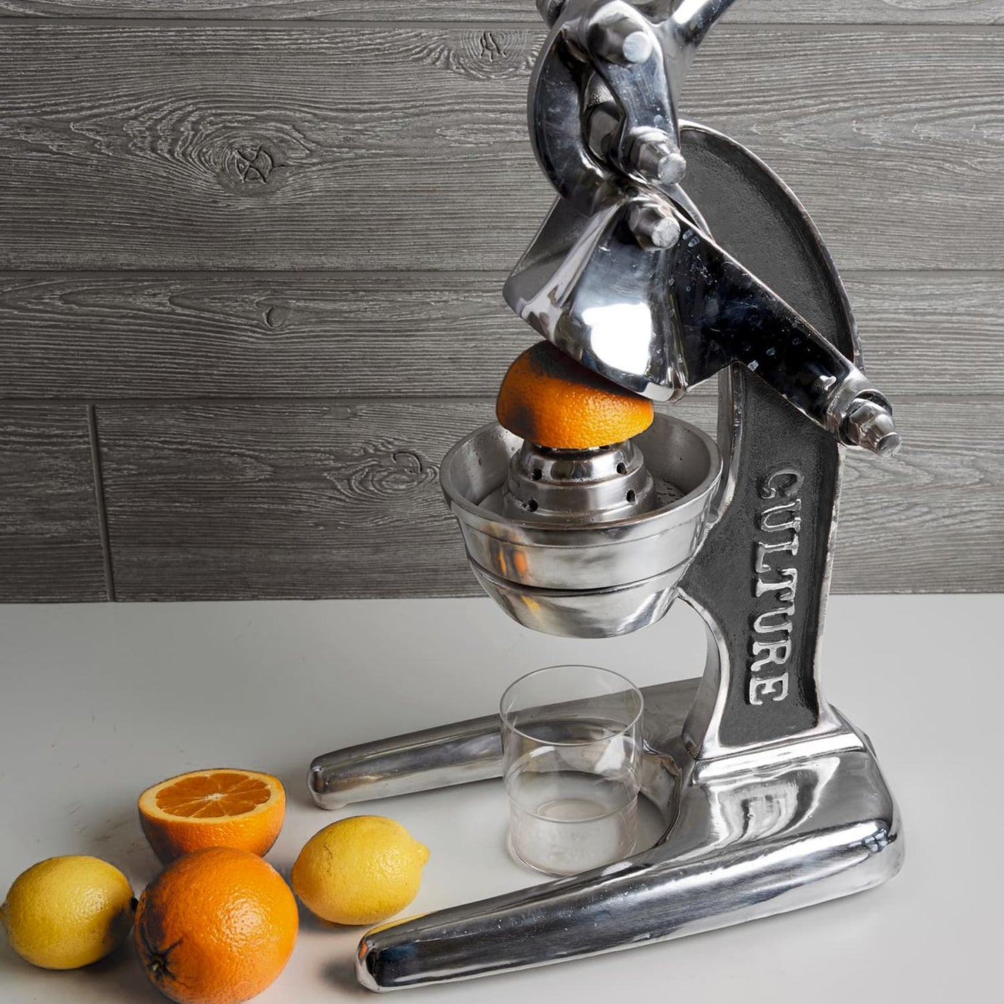 Artisan Citrus Juicer - Small Black